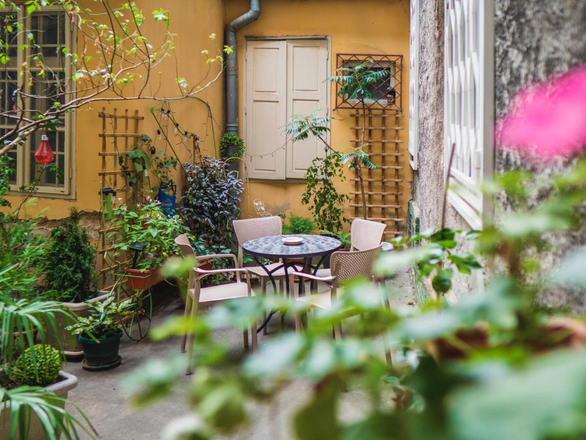 Secret Garden Apartment Zagreb Bagian luar foto