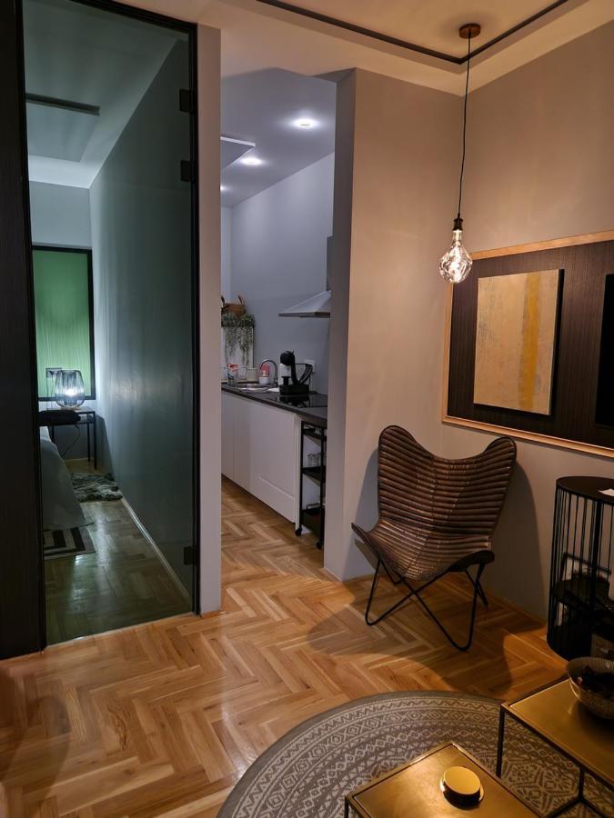 Secret Garden Apartment Zagreb Bagian luar foto