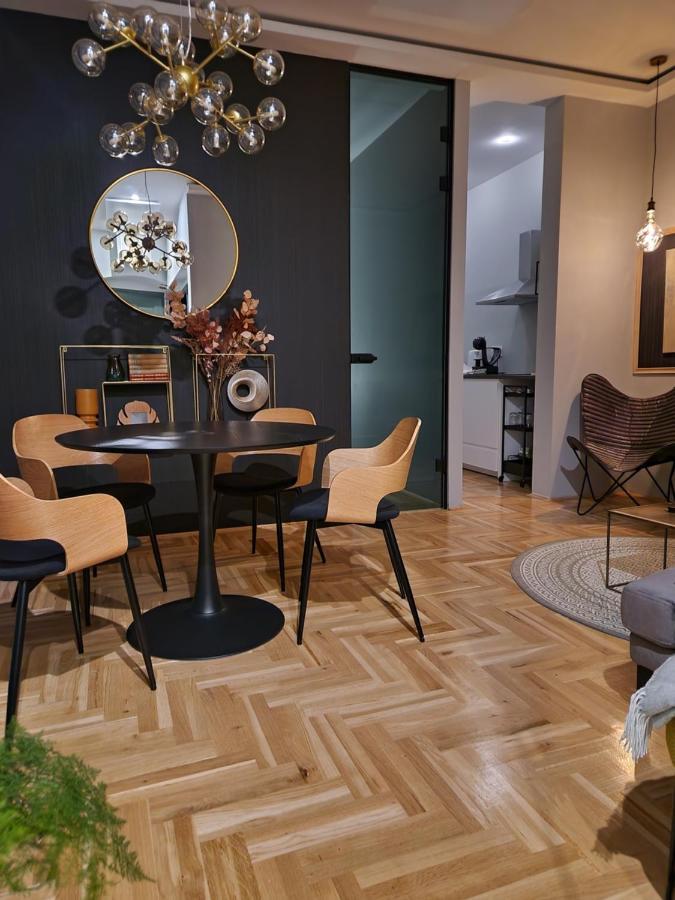 Secret Garden Apartment Zagreb Bagian luar foto